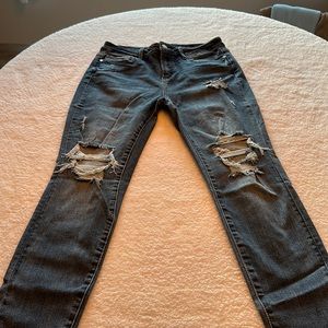 Judy Blue, distressed jeans, size 9/29